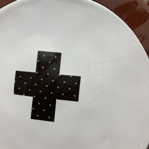 Set Of 4 Rae Dunn Chocolate Line Swiss Dot Boutique Collection Dessert Plates - Picture 6 of 10